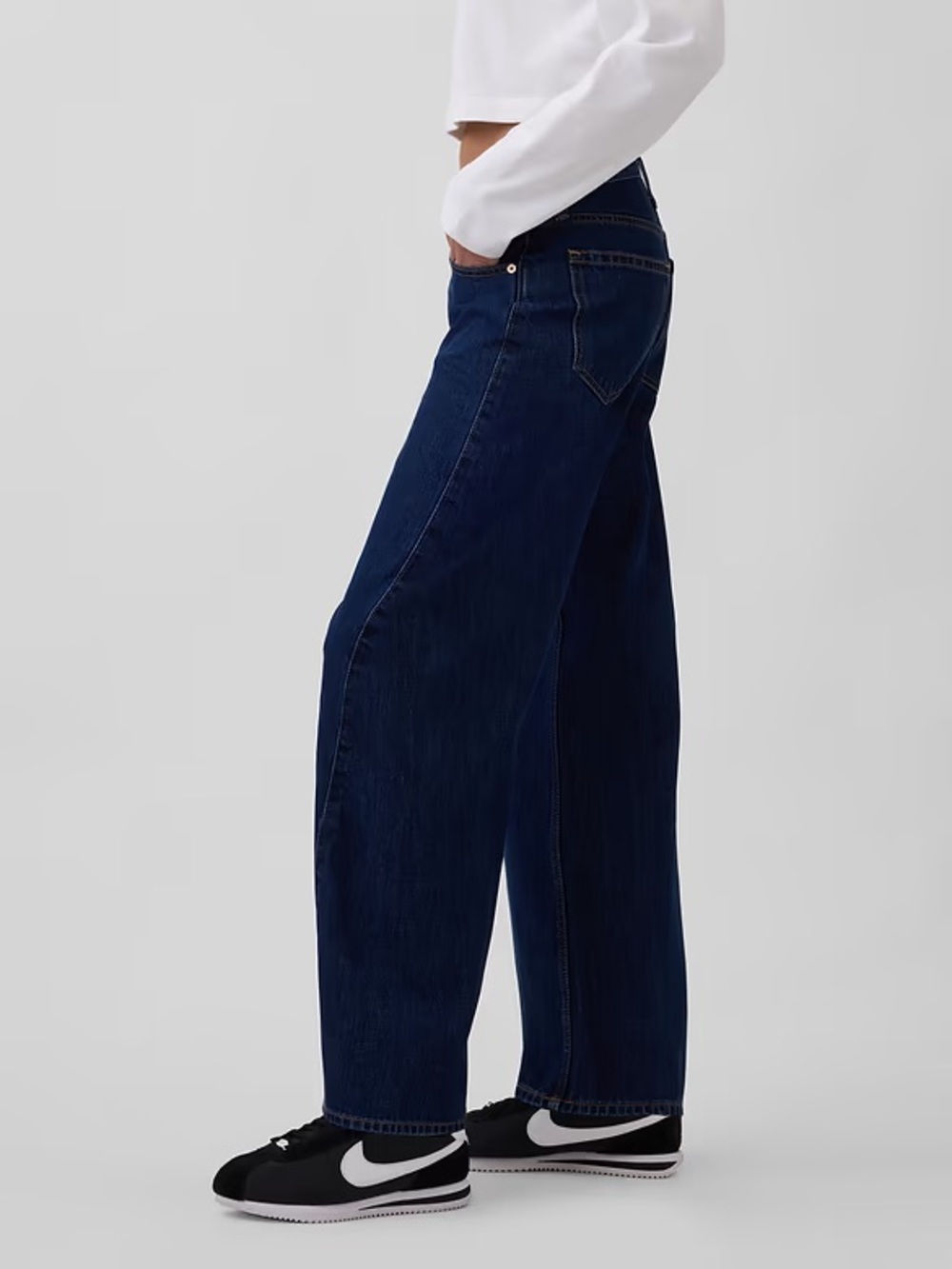 GAP High Rise Barrel Jeans | Dark Rinse - Picture 4 of 9